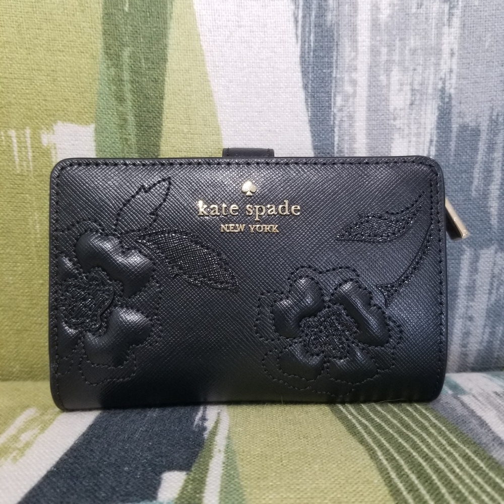 Kate Spade New York Madison Floral Applique Medium Bifold Wallet